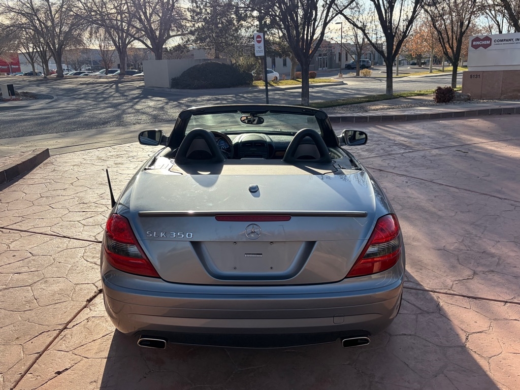 Mercedes-Benz SLK  2011