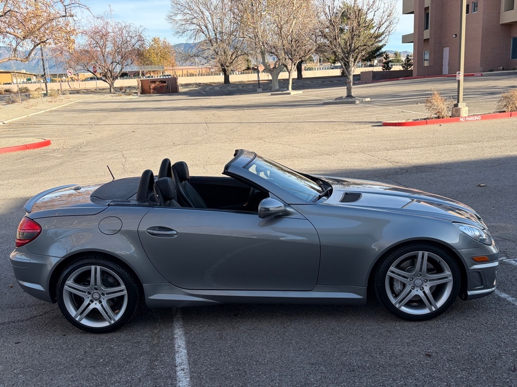 Mercedes-Benz SLK  2011