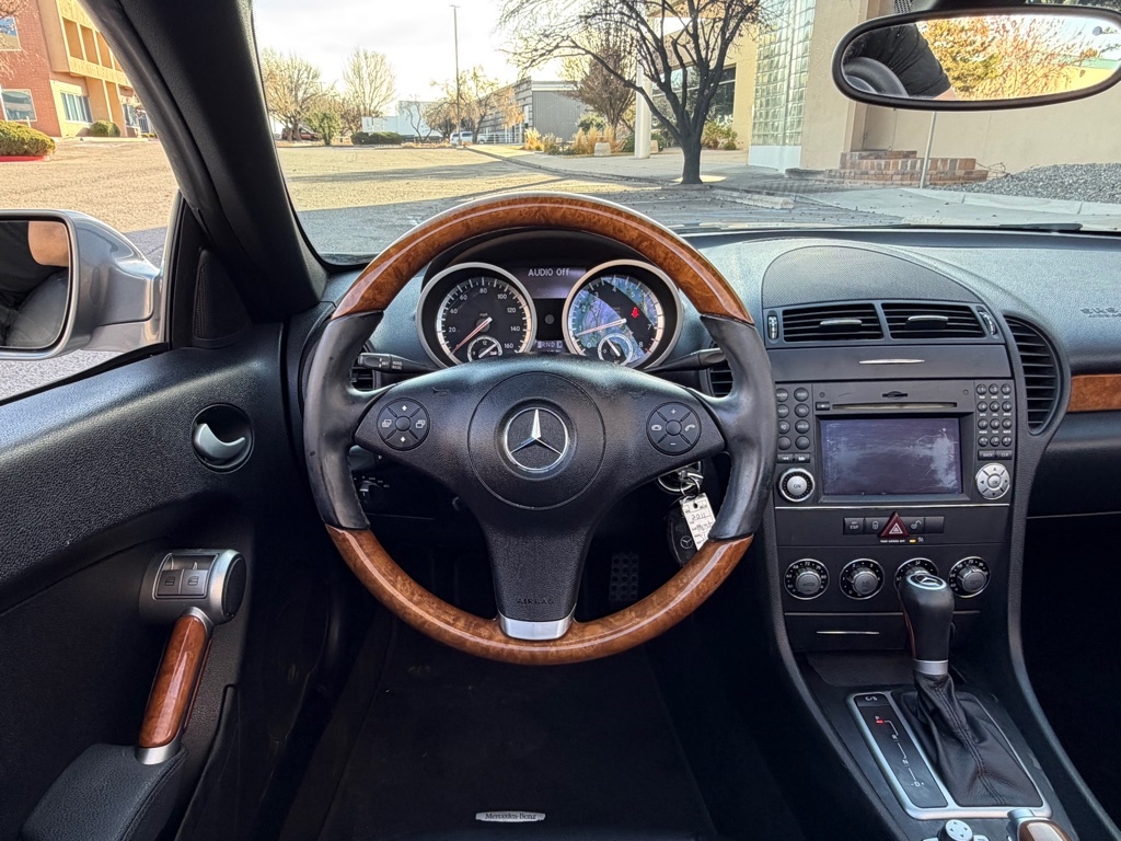 Mercedes-Benz SLK  2011