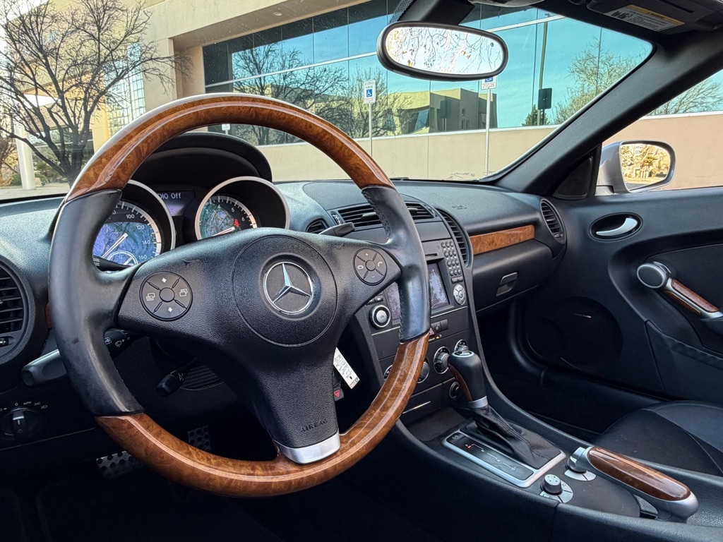 Mercedes-Benz SLK  2011