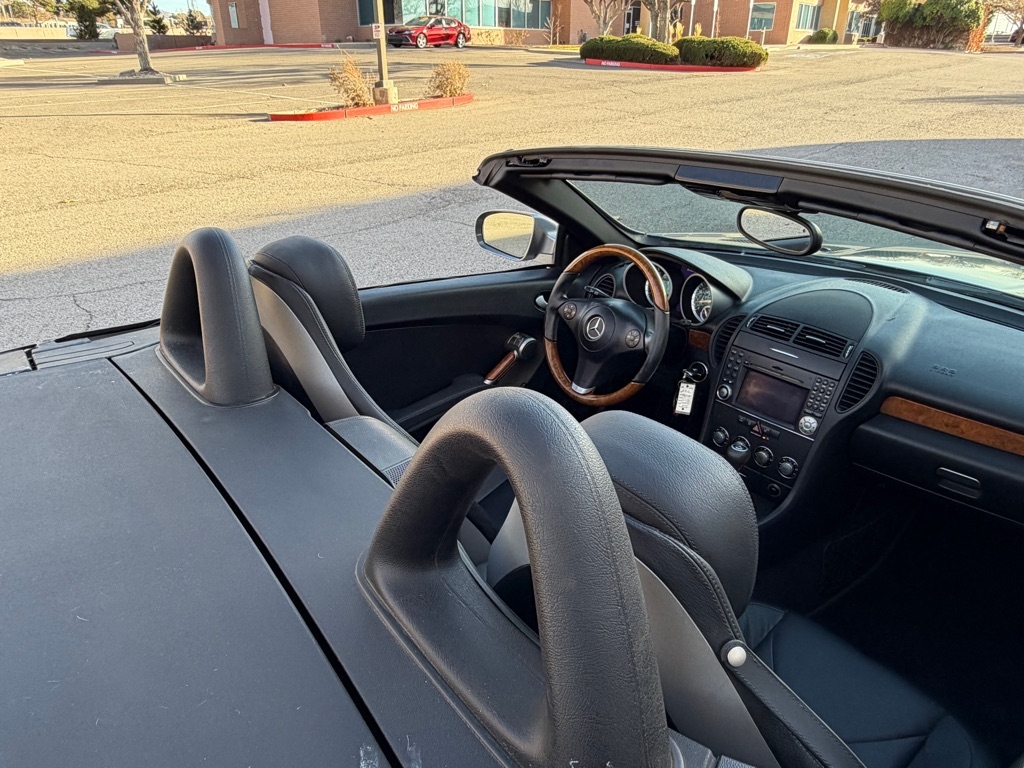 Mercedes-Benz SLK  2011