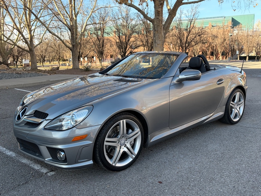 Mercedes-Benz SLK  2011