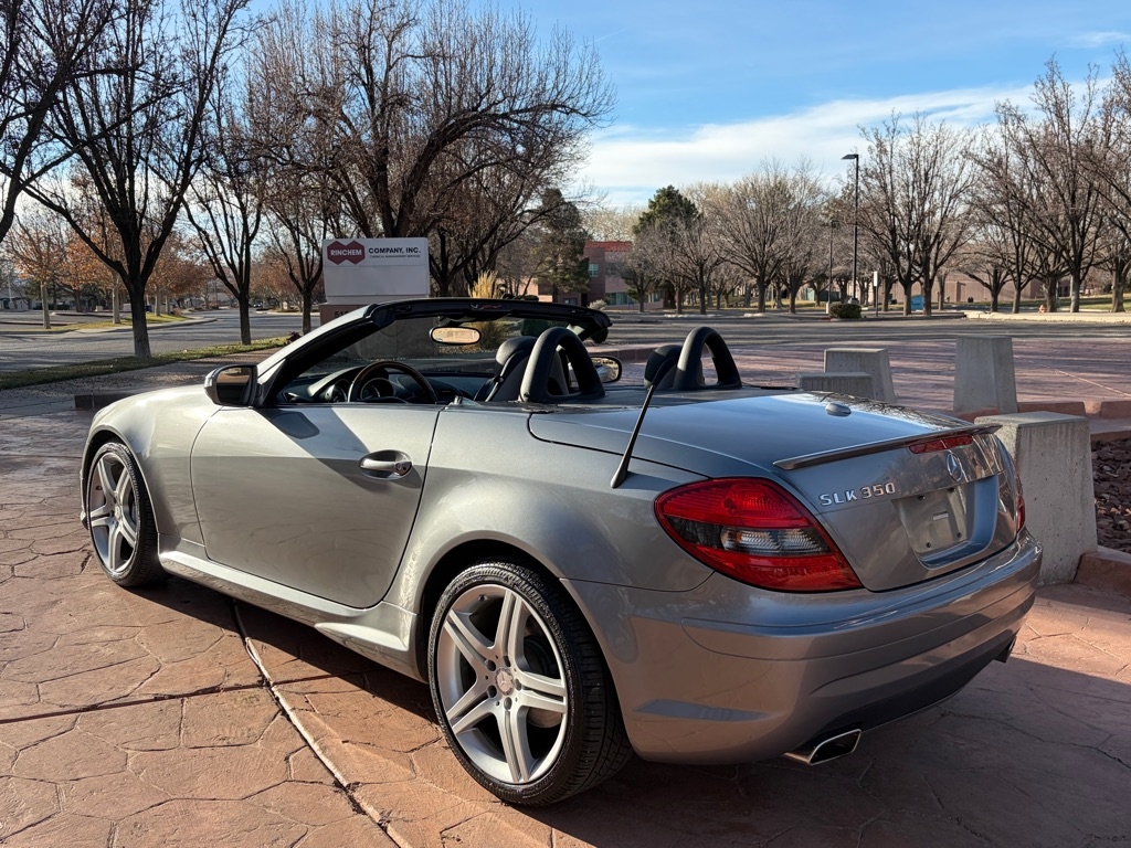 Mercedes-Benz SLK  2011