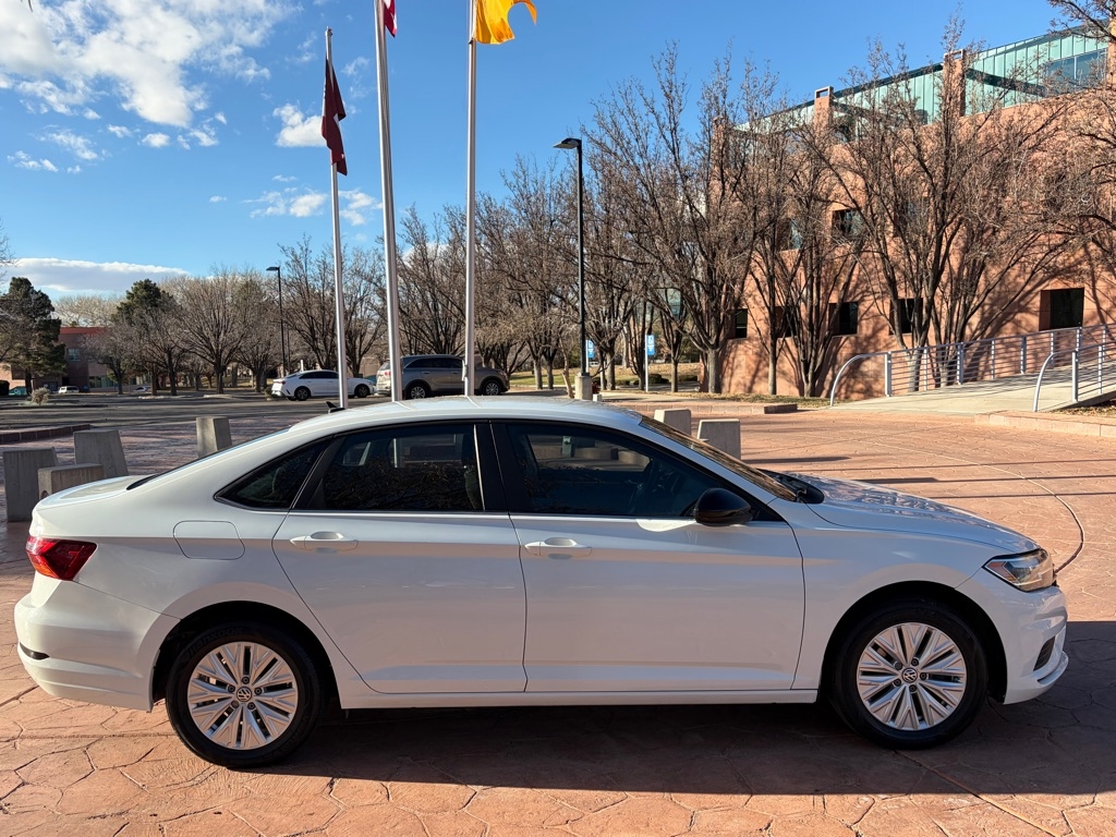 Volkswagen Jetta  2019