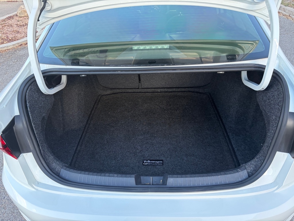 Volkswagen Jetta  2019