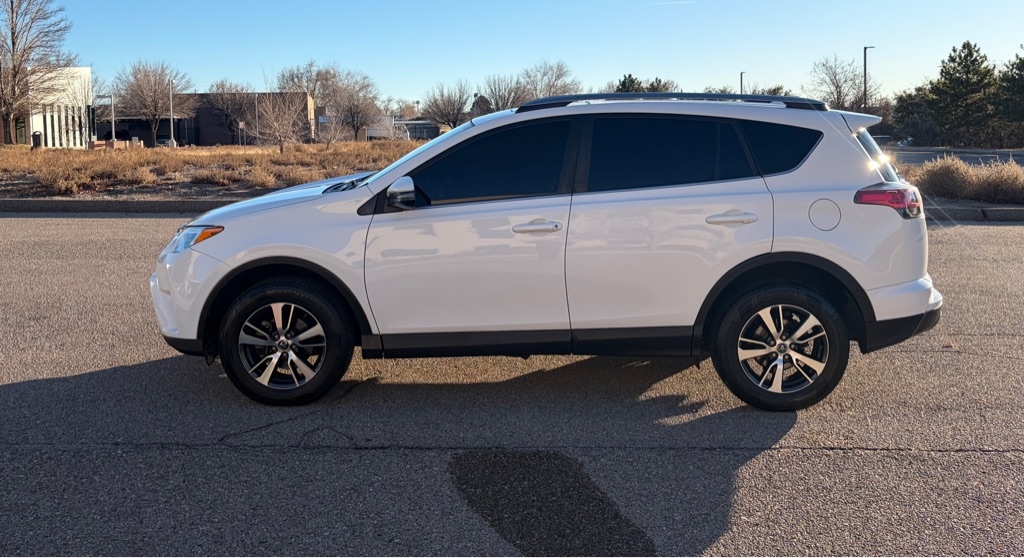 Toyota RAV4  2018
