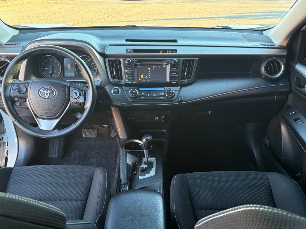 Toyota RAV4  2018