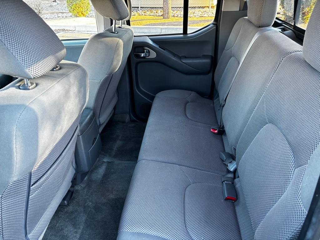 Nissan Frontier SV 2016