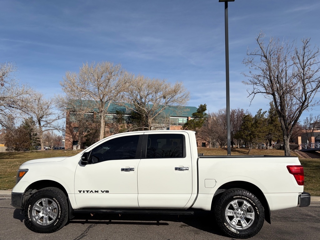 Nissan Titan  2019