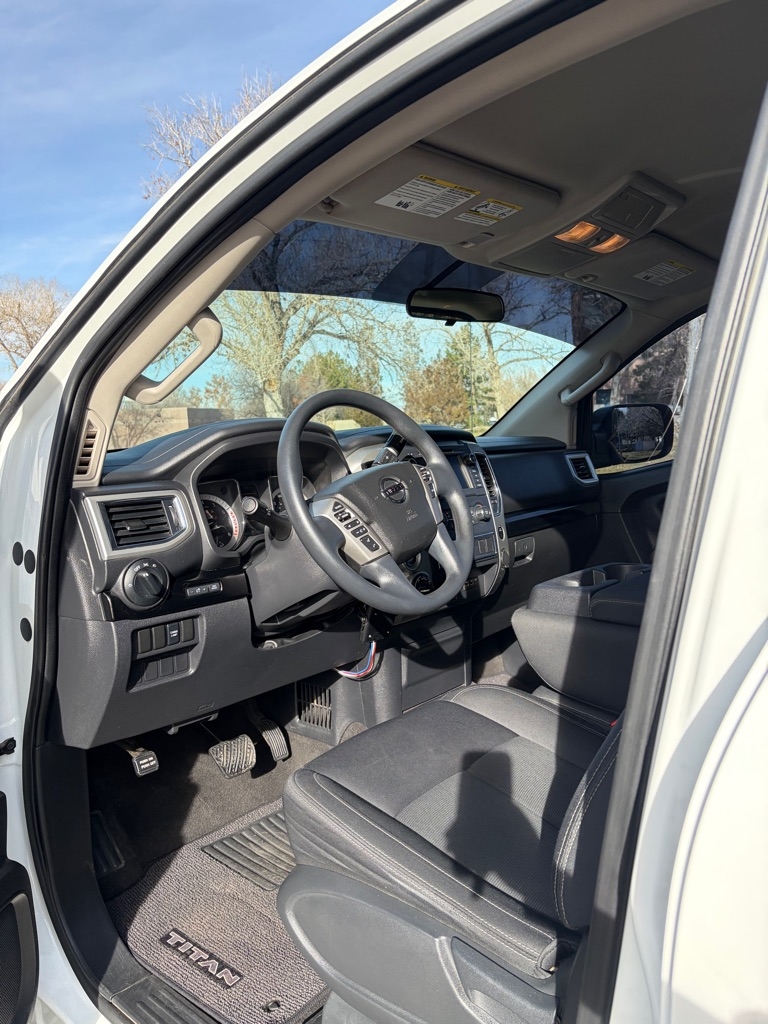 Nissan Titan  2019
