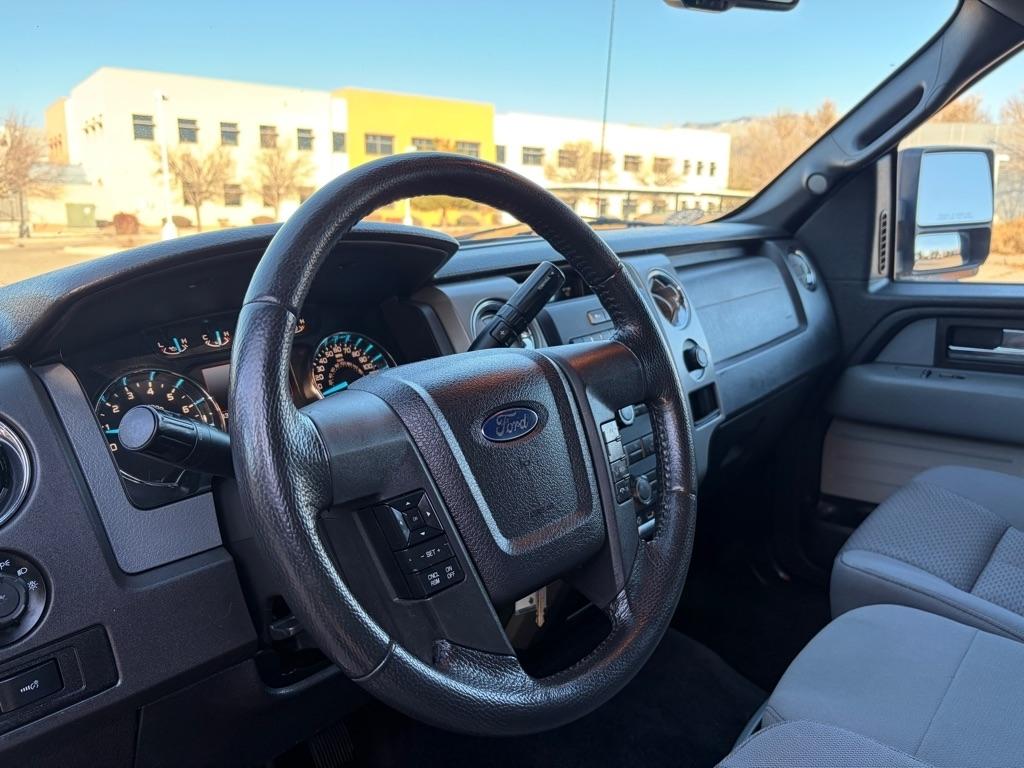 Ford F-150 XLT SuperCrew 4WD 2012