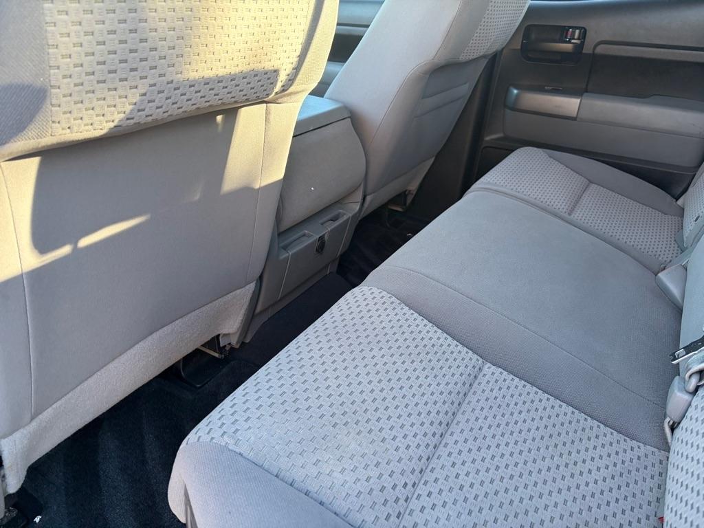 Toyota Tundra SR5 4.6L V8 Double Cab 2WD 2012