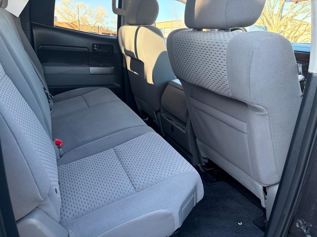 Toyota Tundra SR5 4.6L V8 Double Cab 2WD 2012