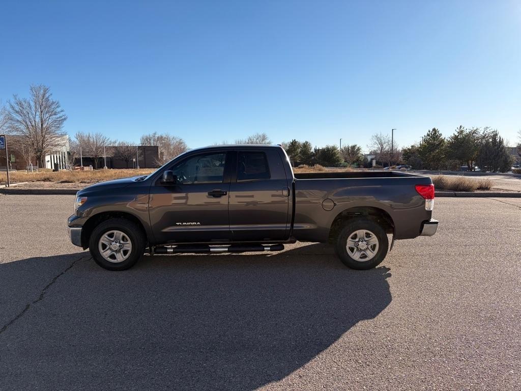 Toyota Tundra SR5 4.6L V8 Double Cab 2WD 2012