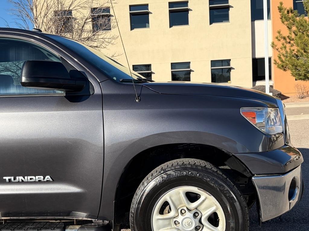 Toyota Tundra  2012