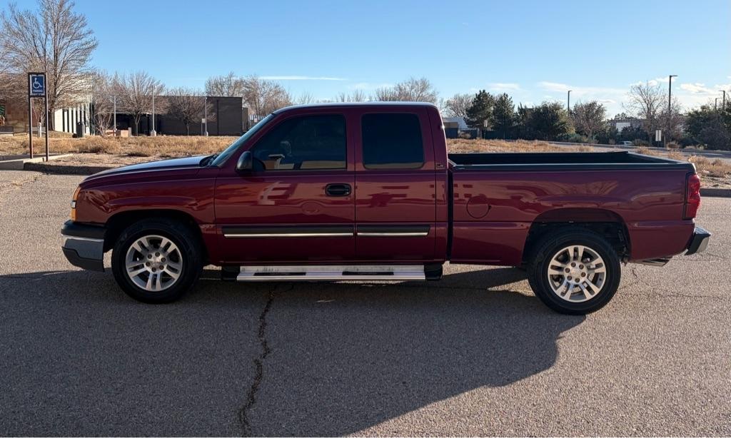 Chevrolet Silverado 1500 Ext. Cab Short Bed 2WD 2004