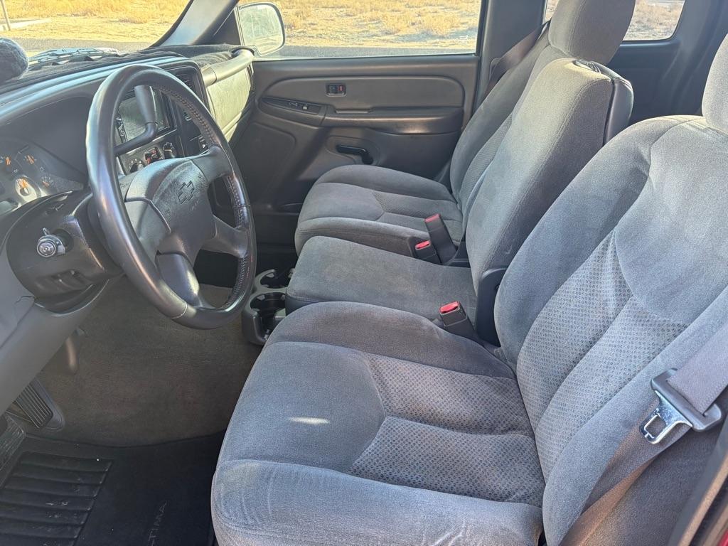 Chevrolet Silverado 1500 Ext. Cab Short Bed 2WD 2004