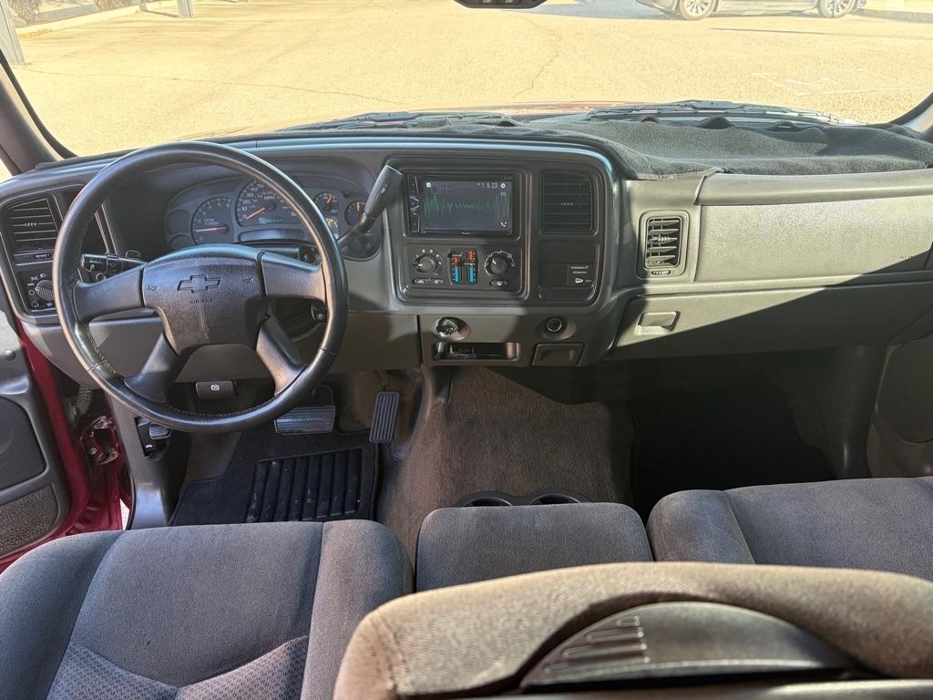 Chevrolet Silverado 1500 Ext. Cab Short Bed 2WD 2004