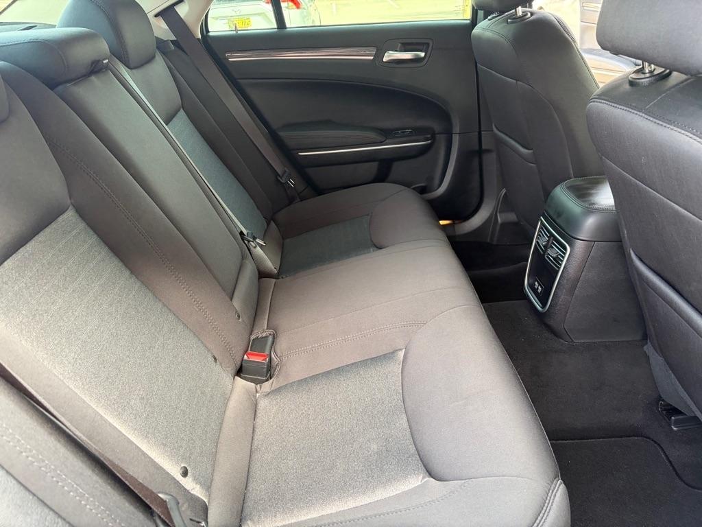 Chrysler 300 Touring 2021