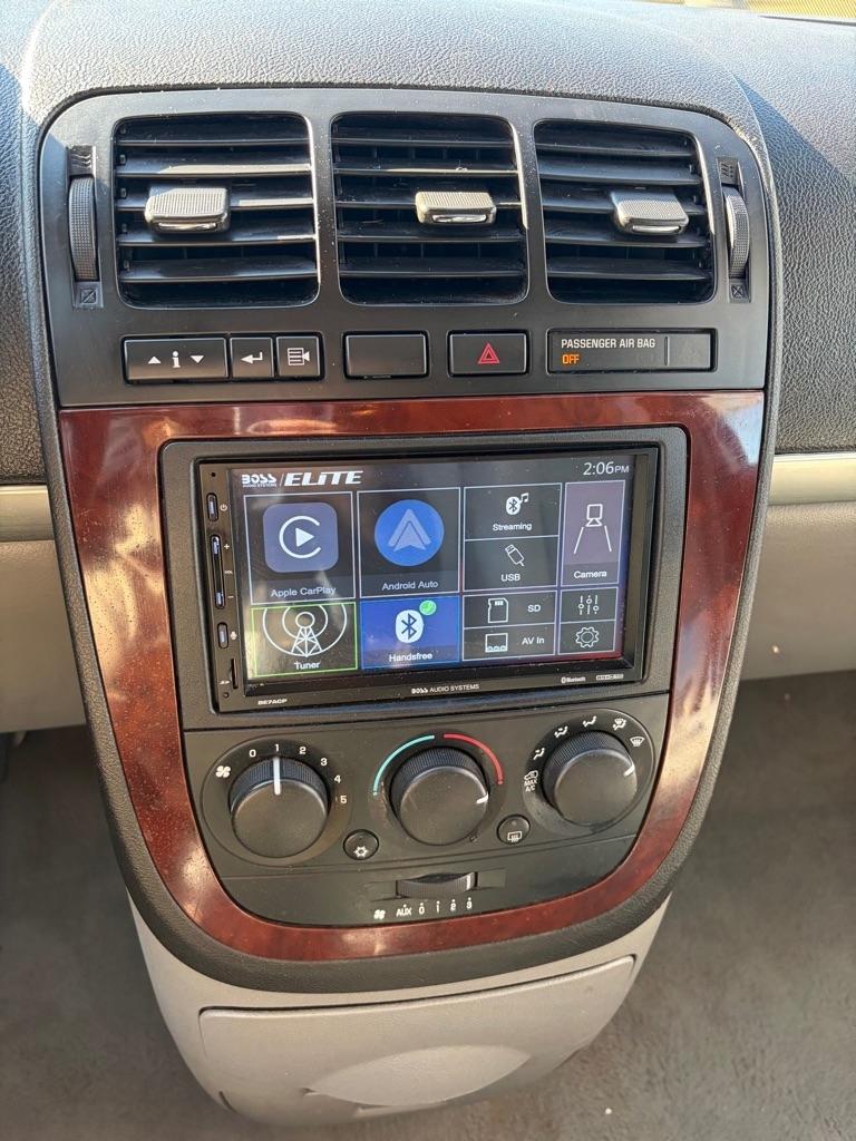 Chevrolet Uplander LT AWD 1SD 2006