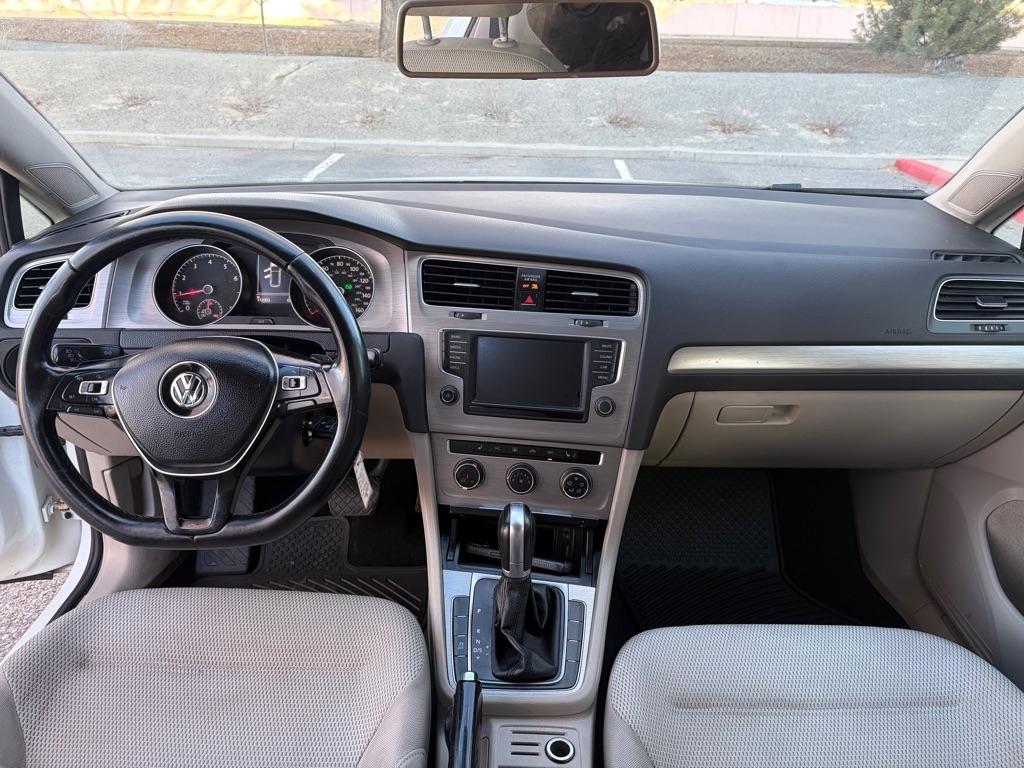 Volkswagen Golf SportWagen  2017