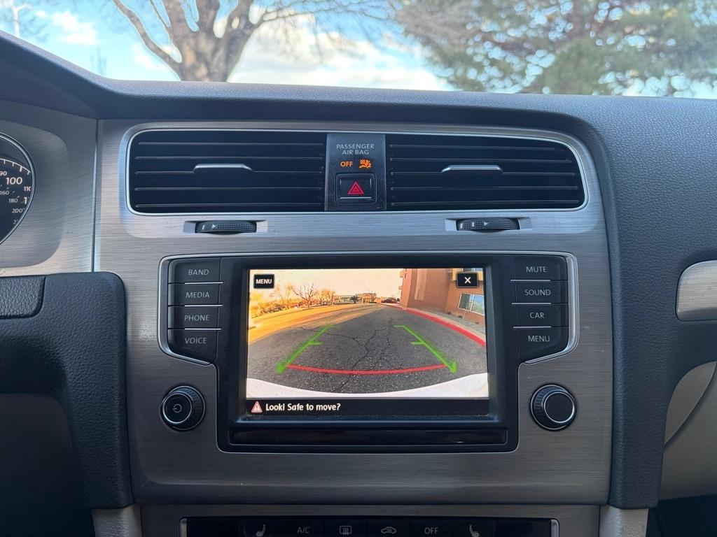 Volkswagen Golf SportWagen  2017