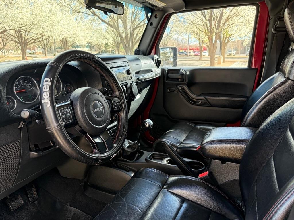 Jeep Wrangler Sahara 2012