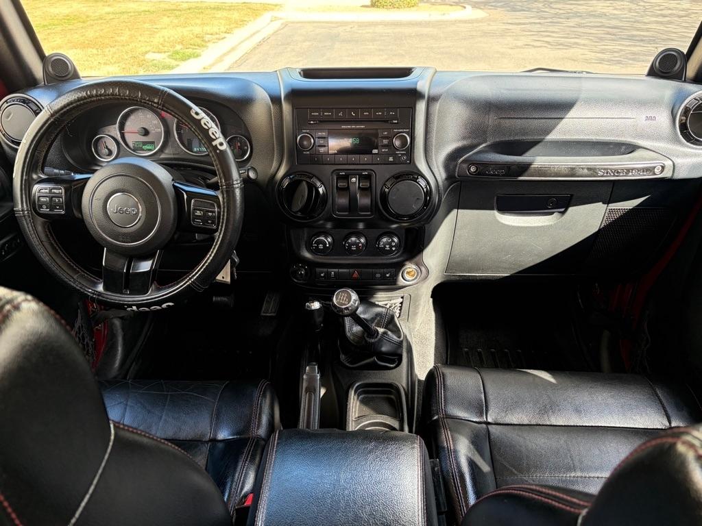 Jeep Wrangler Sahara 2012