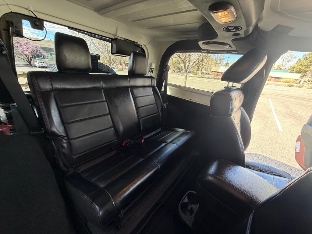 Jeep Wrangler Sahara 2012