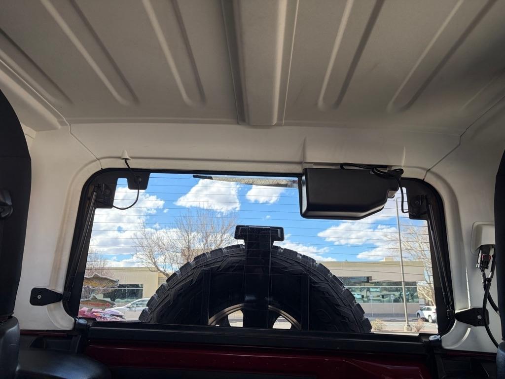 Jeep Wrangler Sahara 2012