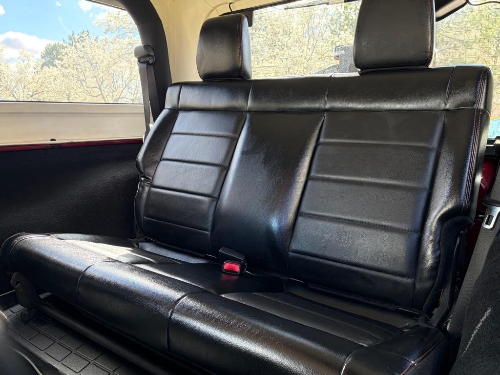 Jeep Wrangler Sahara 2012