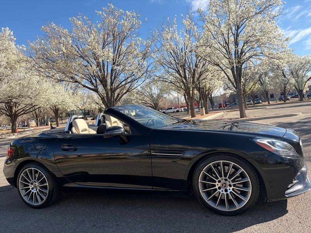 Mercedes-Benz SLC-Class  2018