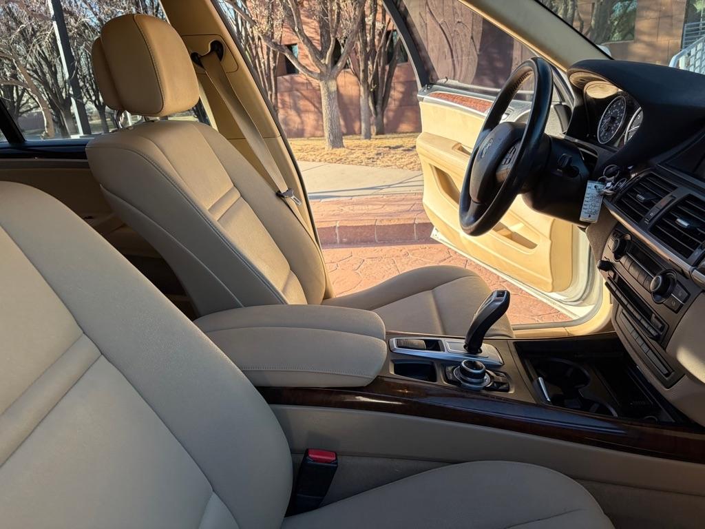 BMW X5  2011