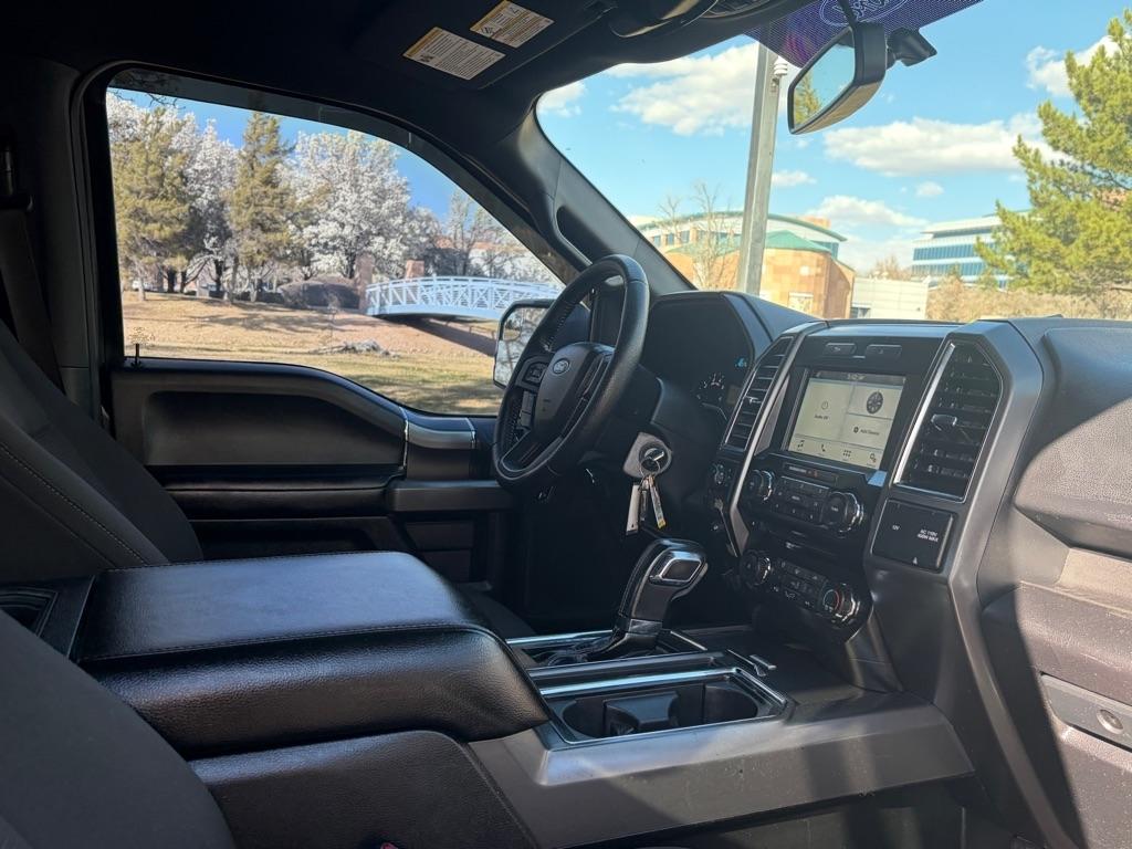 Ford F-150 XLT SuperCrew 4WD 2016