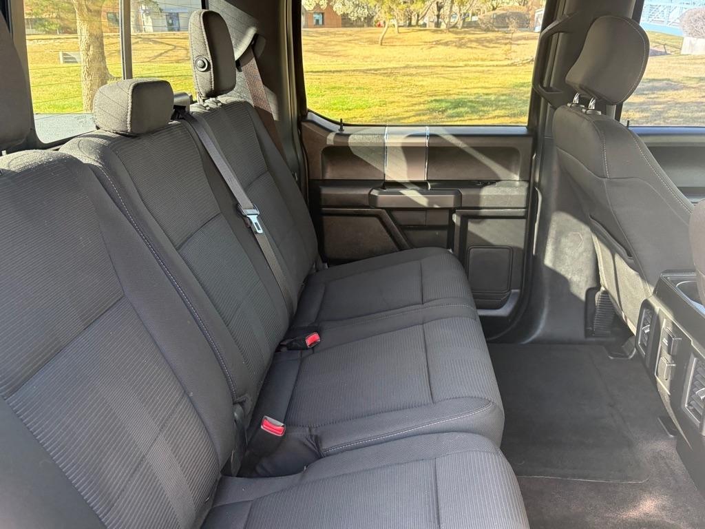 Ford F-150 XLT SuperCrew 4WD 2016