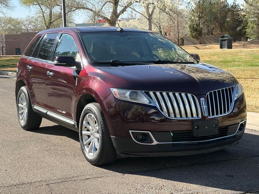 Lincoln MKX 4D SUV FWD 2011