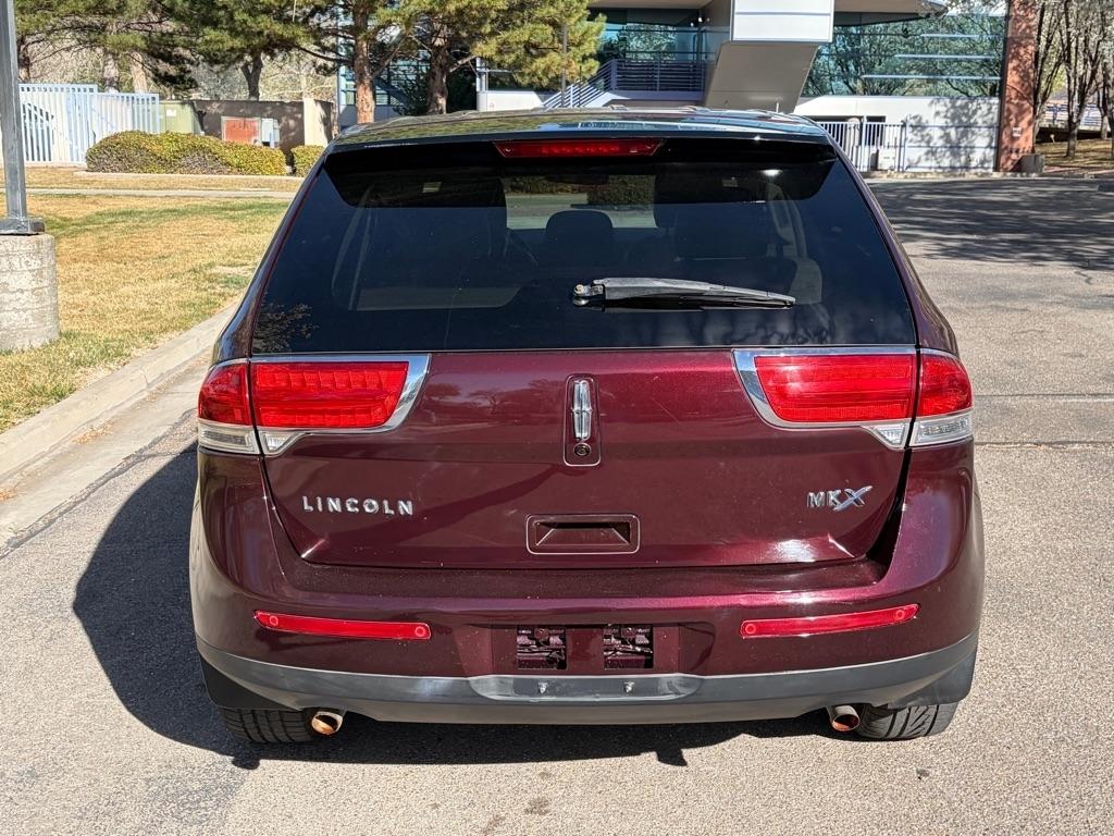 Lincoln MKX 4D SUV FWD 2011