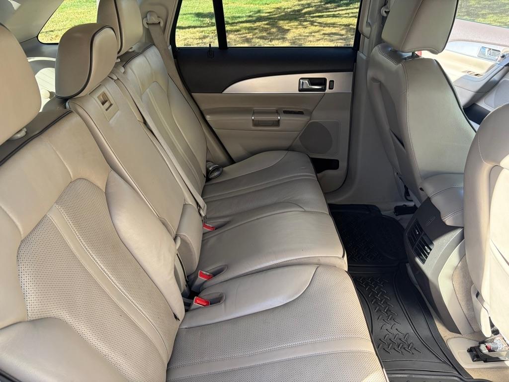 Lincoln MKX 4D SUV FWD 2011