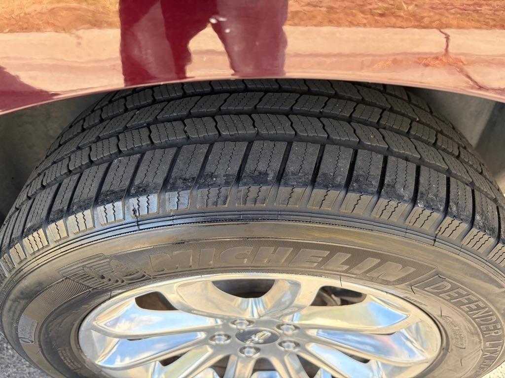 Lincoln MKX 4D SUV FWD 2011