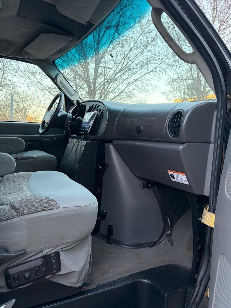 Ford Econoline  2004