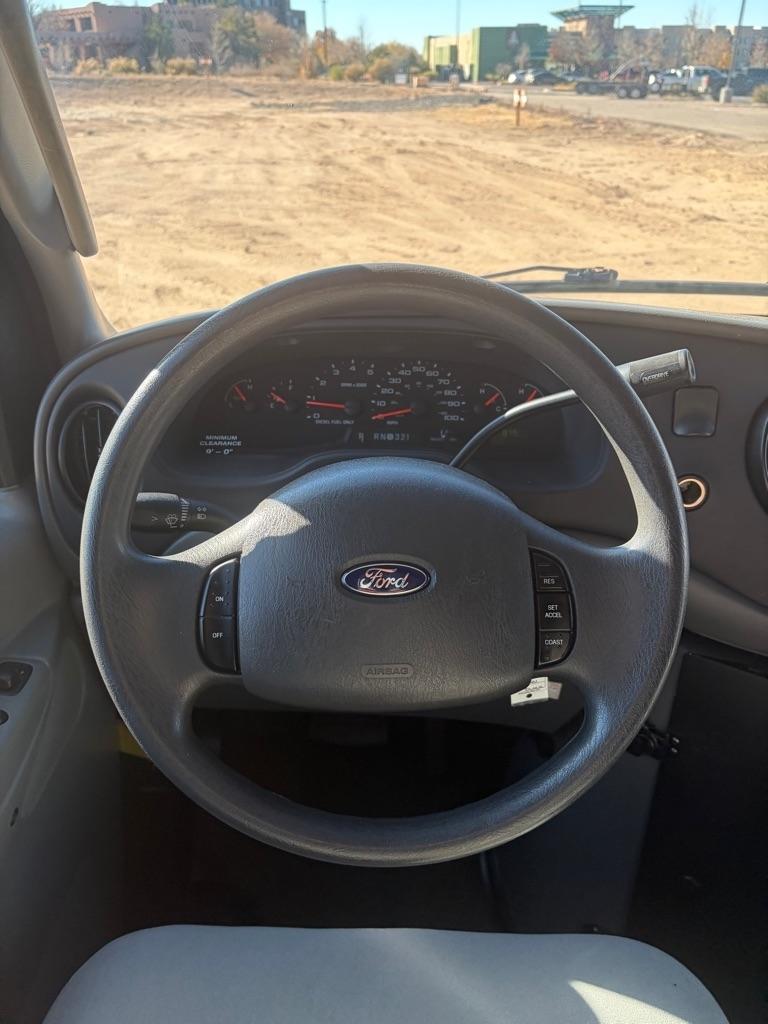 Ford Econoline  2004