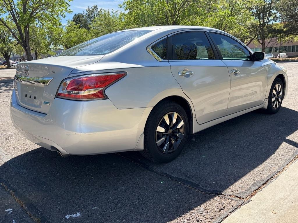 Nissan Altima  2014