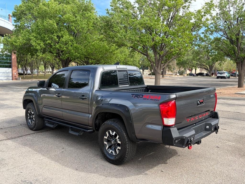 Toyota Tacoma  2017