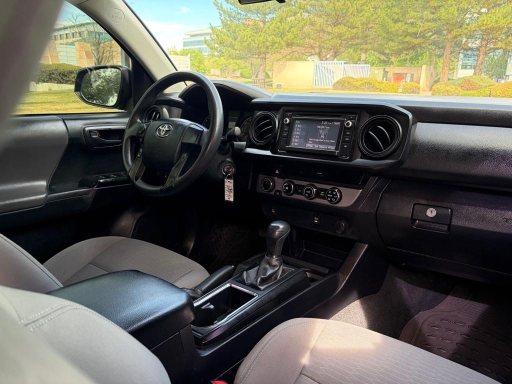 Toyota Tacoma  2017