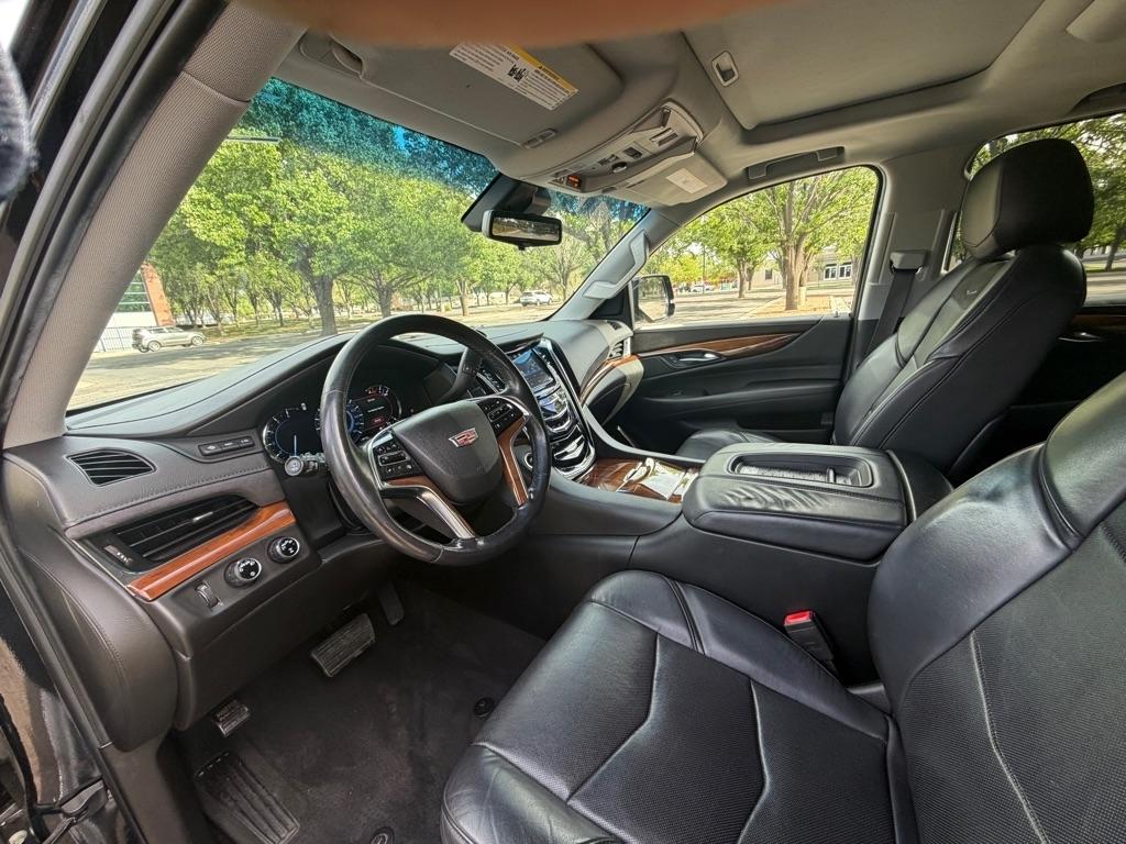 Cadillac Escalade  2017