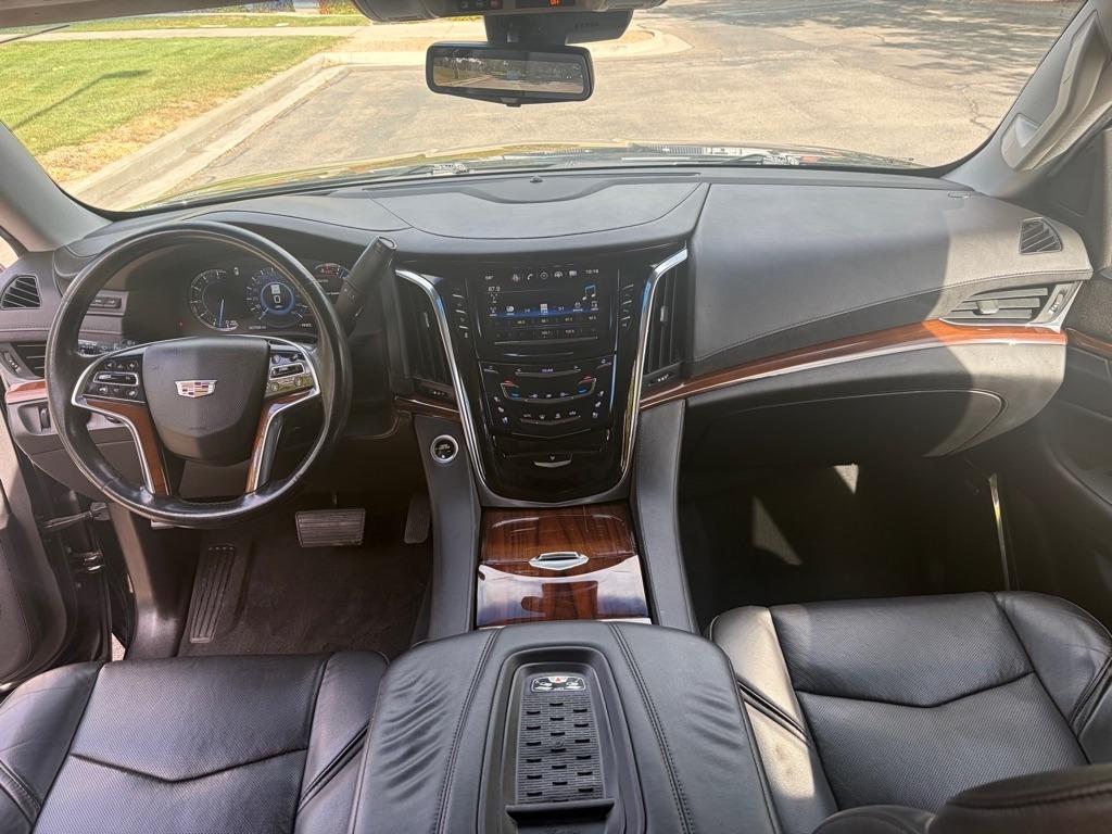 Cadillac Escalade  2017