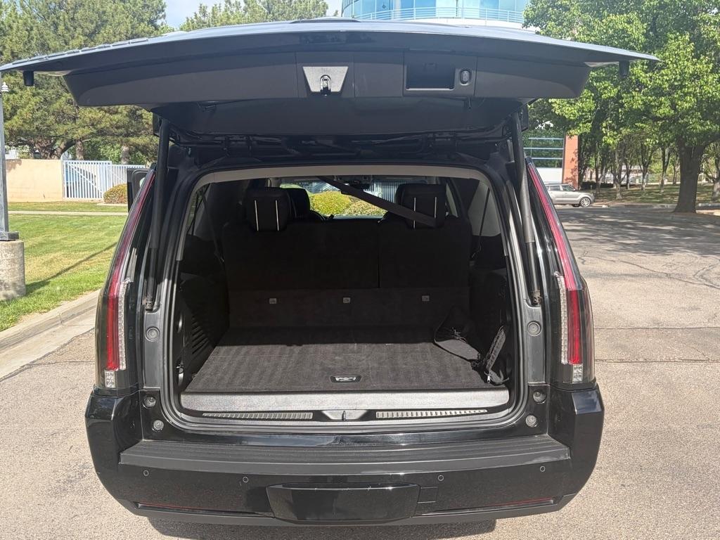 Cadillac Escalade  2017