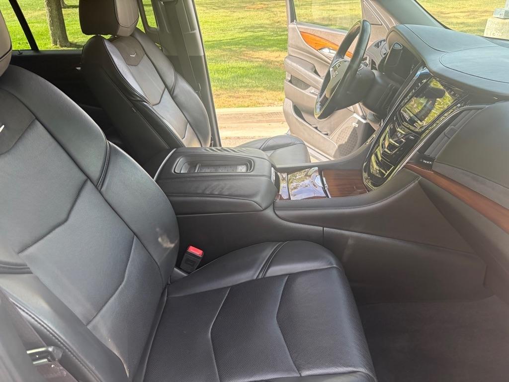 Cadillac Escalade  2017