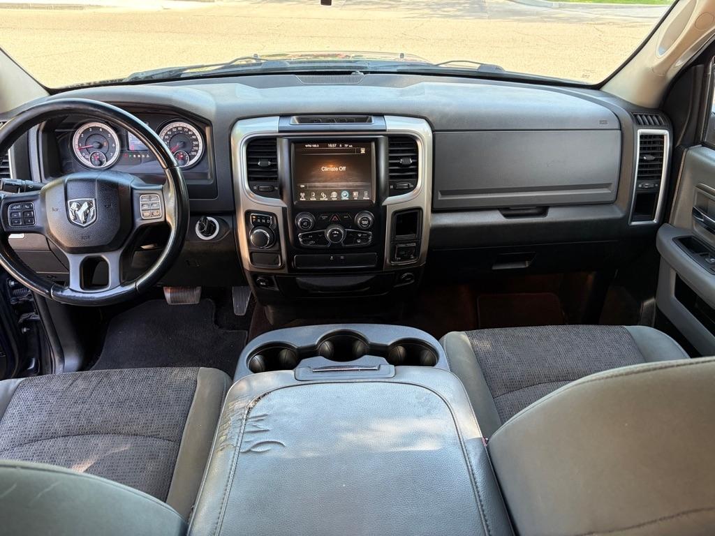 RAM 1500 SLT 2015