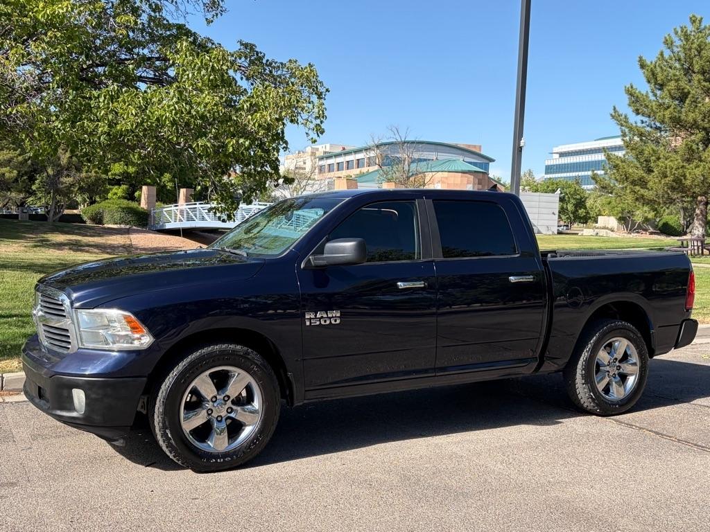 RAM 1500 SLT 2015